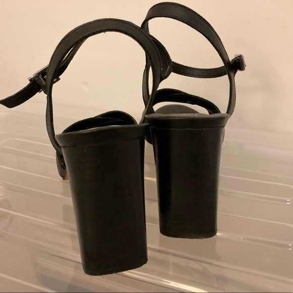 Chunky leather open toed heels - Picture 3 of 8